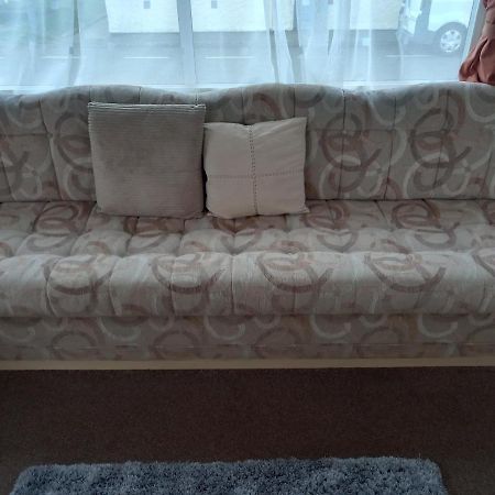 Holiday Home In Lyons Robin Hood Holiday Park Meliden Esterno foto