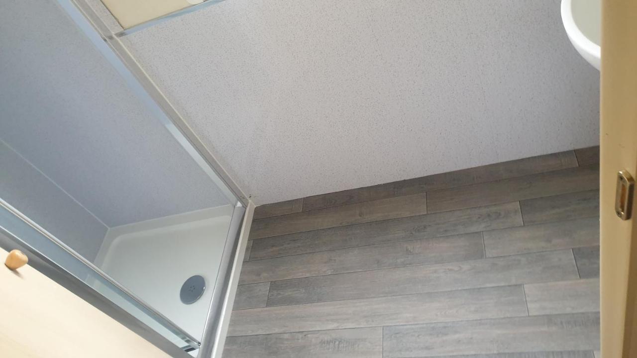 Holiday Home In Lyons Robin Hood Holiday Park Meliden Esterno foto