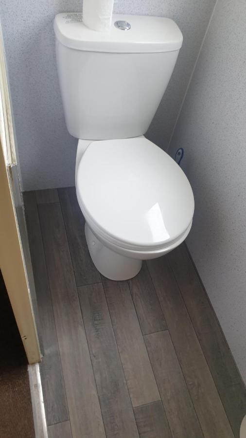 Holiday Home In Lyons Robin Hood Holiday Park Meliden Esterno foto